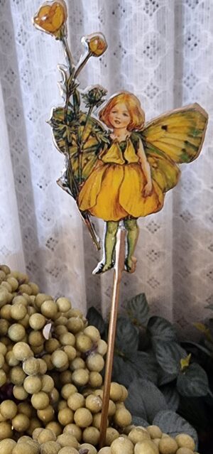 Gammaldags fe/älva på pinne gul